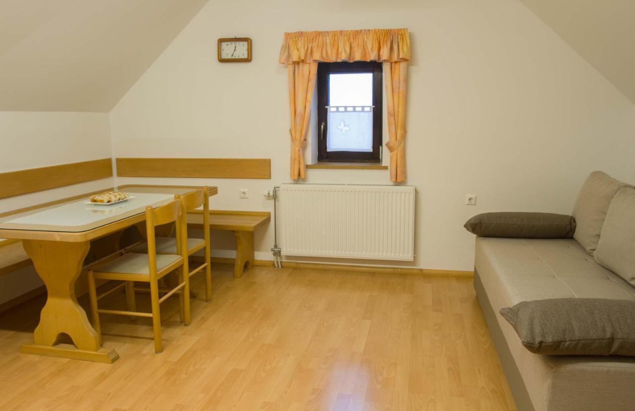 Apartments Pri Marjetki Cerkno Exterior foto
